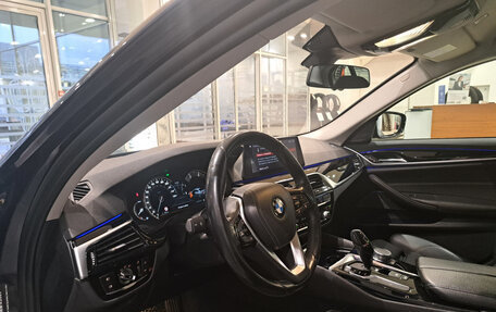 BMW 5 серия, 2018 год, 2 990 000 рублей, 16 фотография