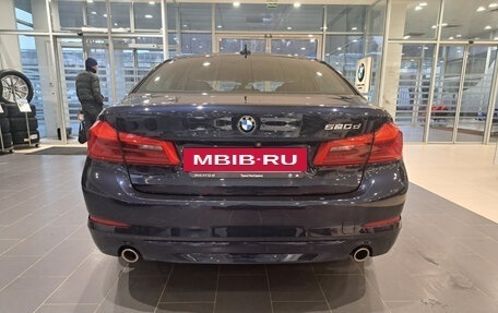 BMW 5 серия, 2018 год, 2 990 000 рублей, 6 фотография