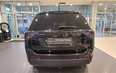 Mitsubishi Outlander III рестайлинг 3, 2013 год, 1 200 000 рублей, 7 фотография