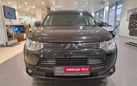 Mitsubishi Outlander III рестайлинг 3, 2013 год, 1 200 000 рублей, 2 фотография