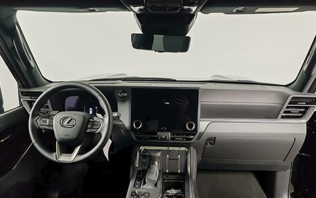 Lexus GX, 2025 год, 12 фотография