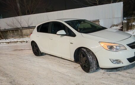 Opel Astra J, 2011 год, 890 000 рублей, 3 фотография