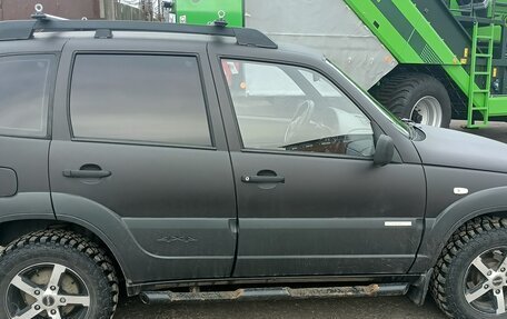 Chevrolet Niva I рестайлинг, 2011 год, 530 000 рублей, 8 фотография