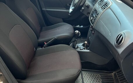 Renault Logan II, 2019 год, 1 200 000 рублей, 7 фотография