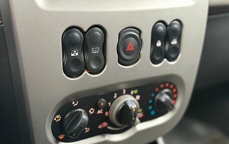 Renault Logan I, 2010 год, 550 000 рублей, 6 фотография