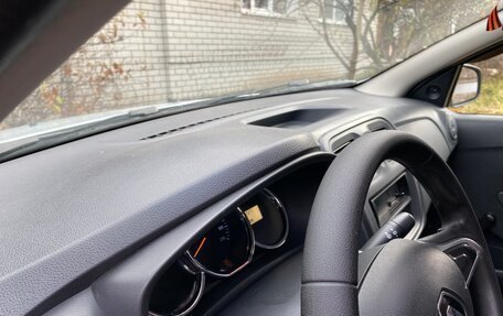 Renault Logan II, 2020 год, 750 000 рублей, 21 фотография