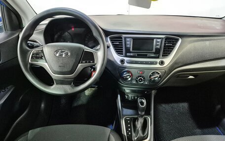 Hyundai Solaris II рестайлинг, 2017 год, 995 000 рублей, 10 фотография