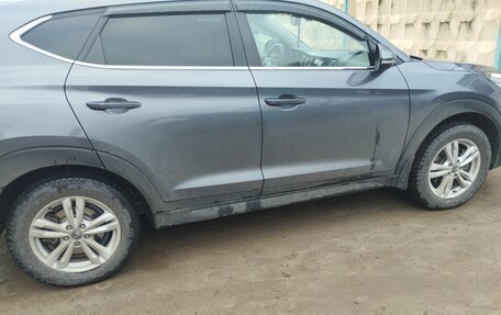 Hyundai Tucson III, 2017 год, 1 940 000 рублей, 23 фотография