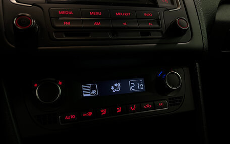 Volkswagen Polo VI (EU Market), 2015 год, 1 160 000 рублей, 18 фотография