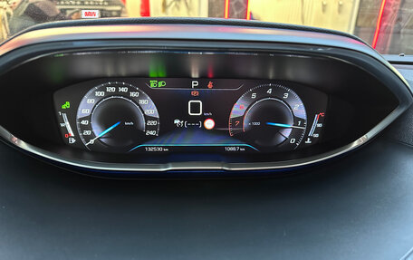 Peugeot 5008 II, 2018 год, 2 200 000 рублей, 10 фотография