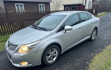 Toyota Avensis III рестайлинг, 2009 год, 1 300 000 рублей, 5 фотография