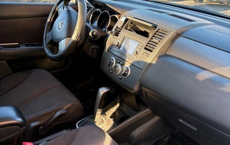 Nissan Tiida, 2010 год, 560 000 рублей, 3 фотография