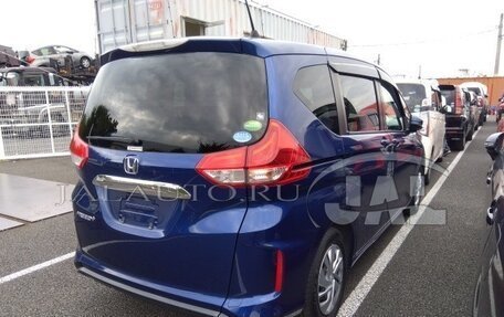 Honda Freed II, 2017 год, 1 460 000 рублей, 2 фотография
