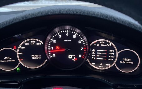 Porsche Cayenne III, 2018 год, 6 770 000 рублей, 12 фотография