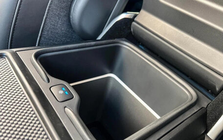 Land Rover Range Rover IV рестайлинг, 2025 год, 34 000 000 рублей, 15 фотография