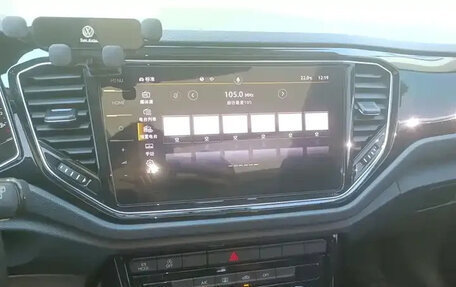 Volkswagen T-Roc I, 2021 год, 1 640 002 рублей, 7 фотография