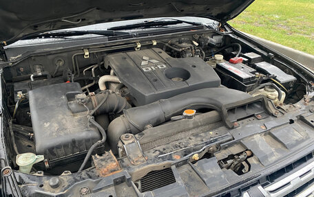 Mitsubishi Pajero IV, 2011 год, 1 790 000 рублей, 7 фотография