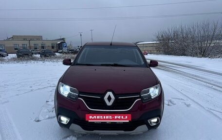 Renault Logan II, 2019 год, 810 000 рублей, 2 фотография