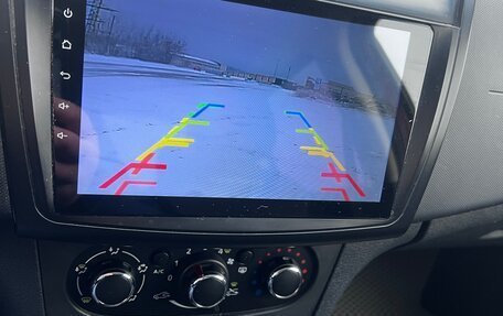 Renault Logan II, 2019 год, 810 000 рублей, 28 фотография