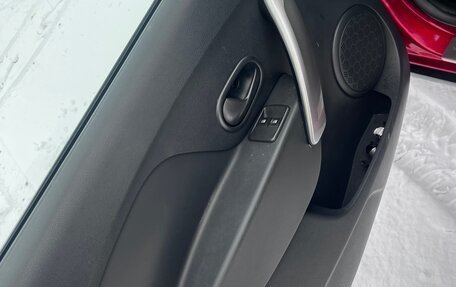 Renault Logan II, 2019 год, 810 000 рублей, 26 фотография