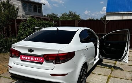 KIA Rio III рестайлинг, 2016 год, 1 000 000 рублей, 19 фотография