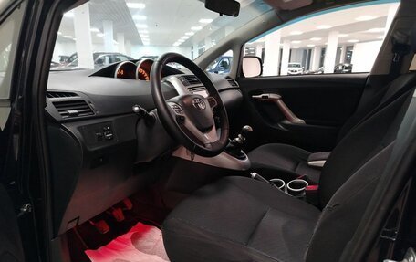 Toyota Verso I, 2012 год, 1 138 000 рублей, 7 фотография