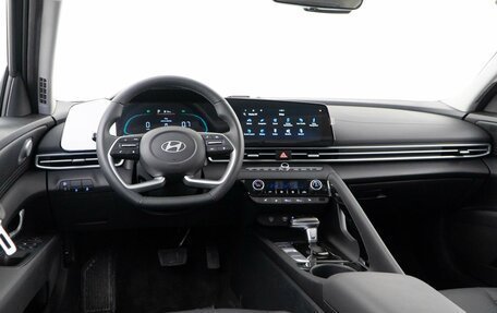 Hyundai Elantra, 2025 год, 2 936 077 рублей, 6 фотография