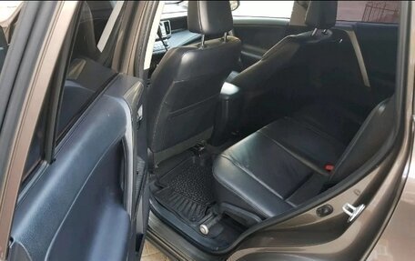 Toyota RAV4, 2013 год, 1 750 000 рублей, 7 фотография