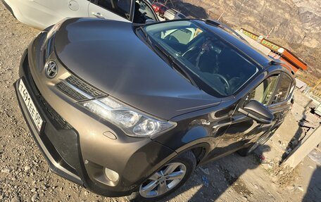Toyota RAV4, 2013 год, 1 750 000 рублей, 3 фотография