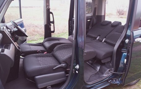 Toyota Roomy I, 2017 год, 1 000 000 рублей, 3 фотография