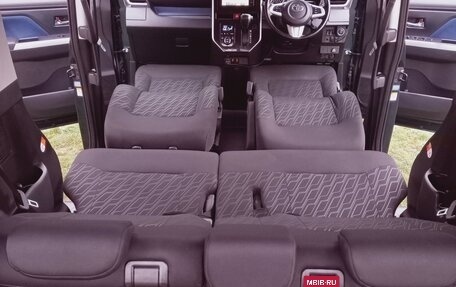 Toyota Roomy I, 2017 год, 1 000 000 рублей, 4 фотография