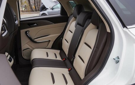 FAW Bestune T77, 2024 год, 2 199 000 рублей, 9 фотография