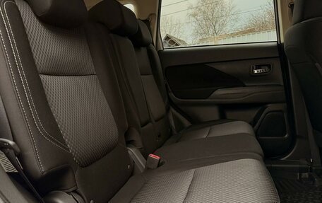 Mitsubishi Outlander III рестайлинг 3, 2019 год, 2 179 000 рублей, 7 фотография