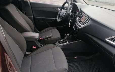 Hyundai Solaris II рестайлинг, 2021 год, 1 300 000 рублей, 6 фотография