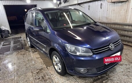 Volkswagen Touran III, 2010 год, 1 300 000 рублей, 2 фотография