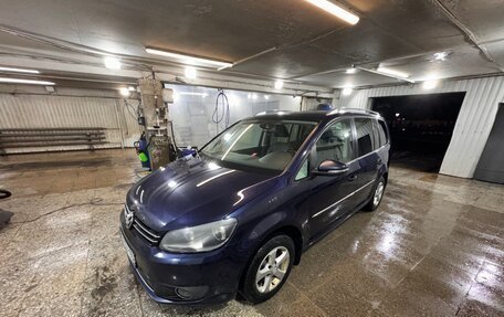 Volkswagen Touran III, 2010 год, 1 300 000 рублей, 5 фотография