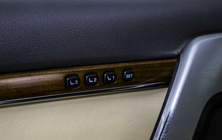 Toyota Land Cruiser 200, 2016 год, 4 000 000 рублей, 20 фотография