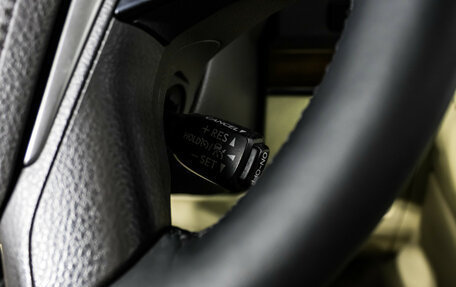 Toyota Land Cruiser 200, 2016 год, 4 000 000 рублей, 26 фотография