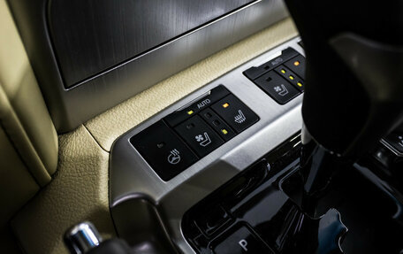 Toyota Land Cruiser 200, 2016 год, 4 000 000 рублей, 25 фотография