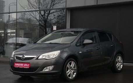 Opel Astra J, 2010 год, 635 000 рублей, 1 фотография