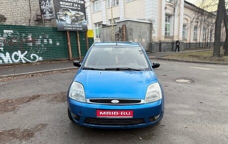 Ford Fiesta, 2005 год, 260 000 рублей, 1 фотография