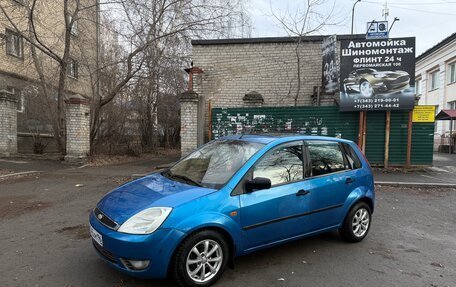 Ford Fiesta, 2005 год, 260 000 рублей, 2 фотография