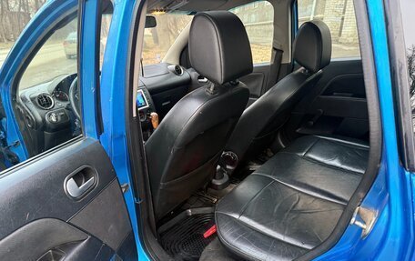 Ford Fiesta, 2005 год, 260 000 рублей, 12 фотография