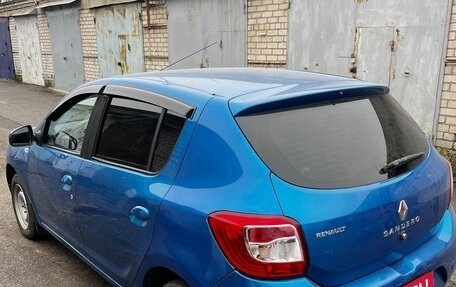 Renault Sandero II рестайлинг, 2014 год, 608 000 рублей, 2 фотография