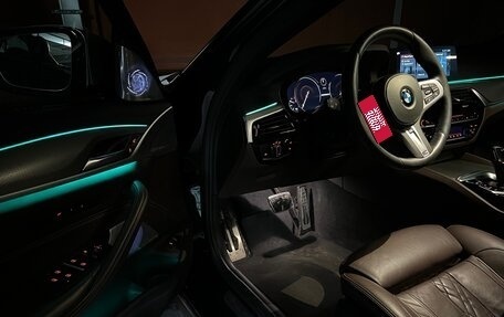 BMW 5 серия, 2017 год, 5 600 000 рублей, 21 фотография