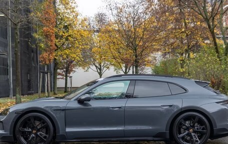 Porsche Taycan I, 2025 год, 25 600 000 рублей, 5 фотография