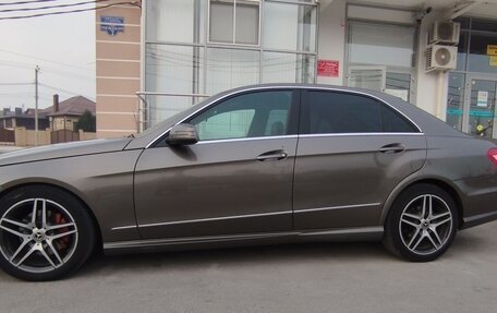 Mercedes-Benz E-Класс, 2009 год, 1 350 000 рублей, 1 фотография