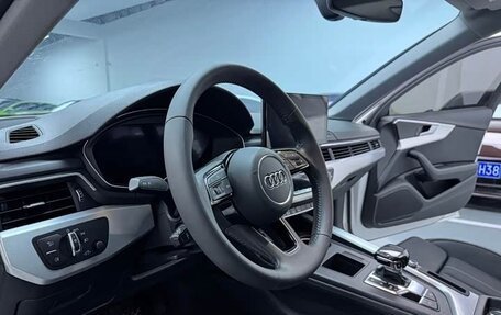 Audi A4, 2024 год, 4 100 000 рублей, 7 фотография