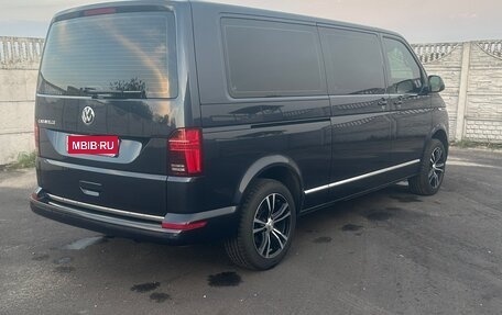 Volkswagen Caravelle T6 рестайлинг, 2021 год, 6 500 000 рублей, 11 фотография