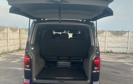 Volkswagen Caravelle T6 рестайлинг, 2021 год, 6 500 000 рублей, 24 фотография